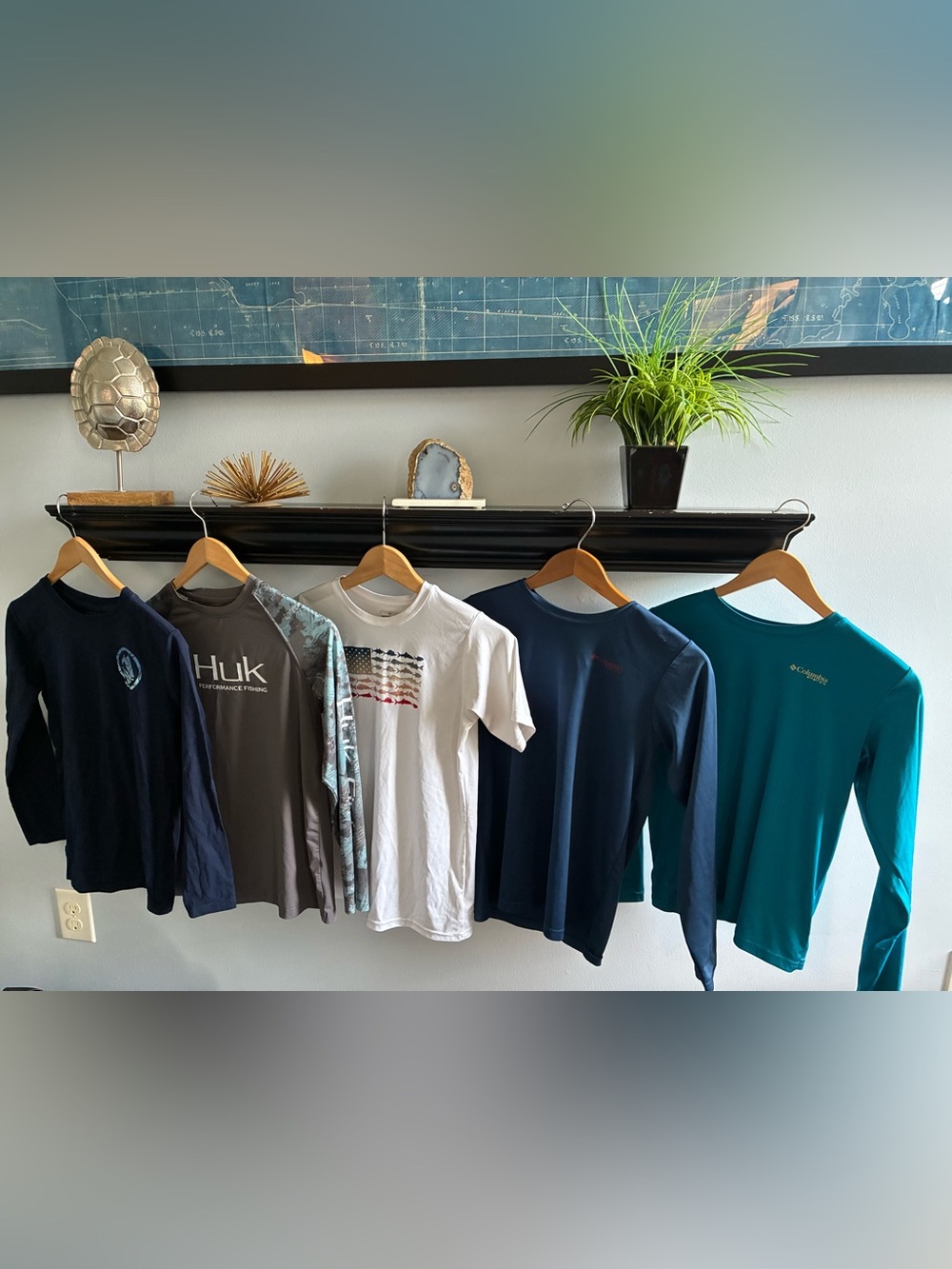 Lot of 5 boys shirts- Huk Columbia Ocean +Coast